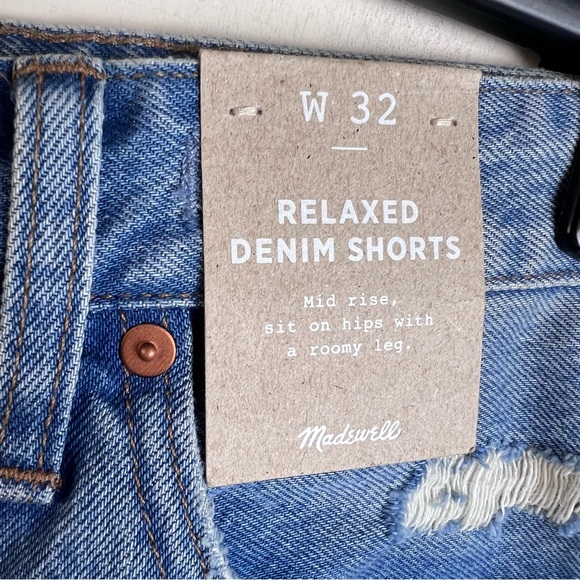 NWT Madewell Relaxed Distressed Denim Shorts Size 32 - Picture 10 of 13